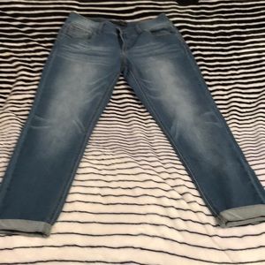 Paris blues size 10 cropped. Inseam 25